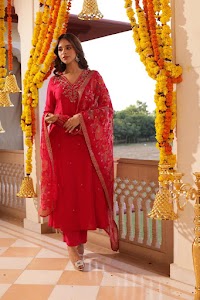 Inara Ethnic | Premium Cotton Kurti Sets for Office Wear place picture